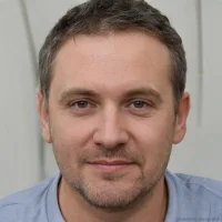 Григорий Лесников